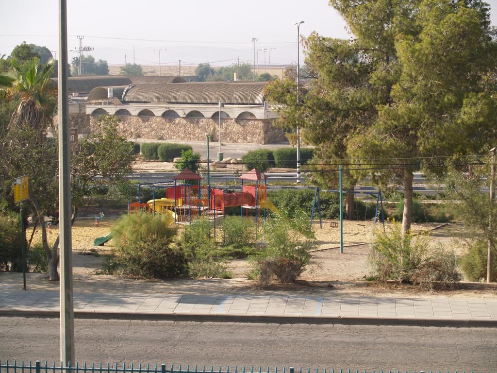 Zimmer Arad Dead Sea, Big And Confortabוl Apartment, Logic Cost - במחיר שפוי Eksteriør bilde